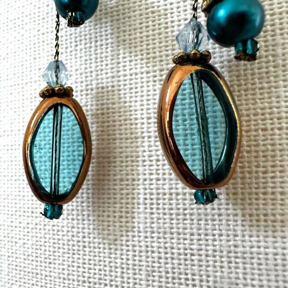 Blue beaded drop earrings - Picture 6 of 8